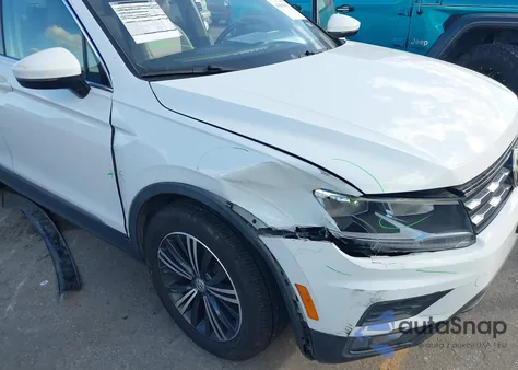 2018 Volkswagen Tiguan 2.0T Se/2.0T Sel из США, поврежденный, VIN 3VV3B7AX4JM073965